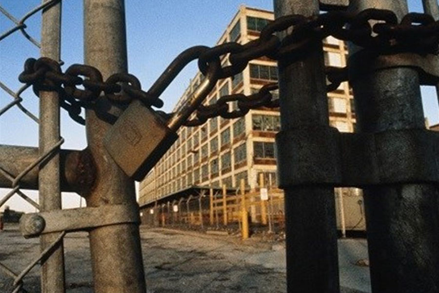 تعطیلی واحدهای تولیدی ابزار انتخاباتی نیست